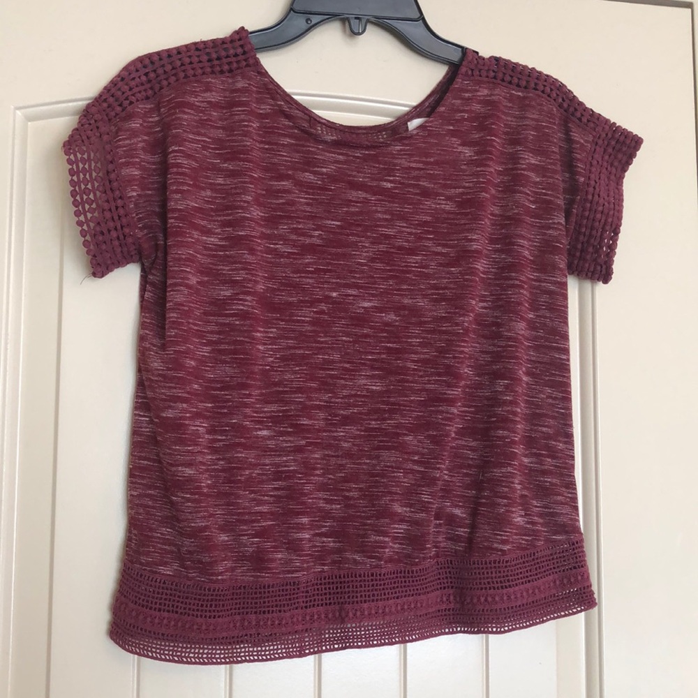 Cute purple top!